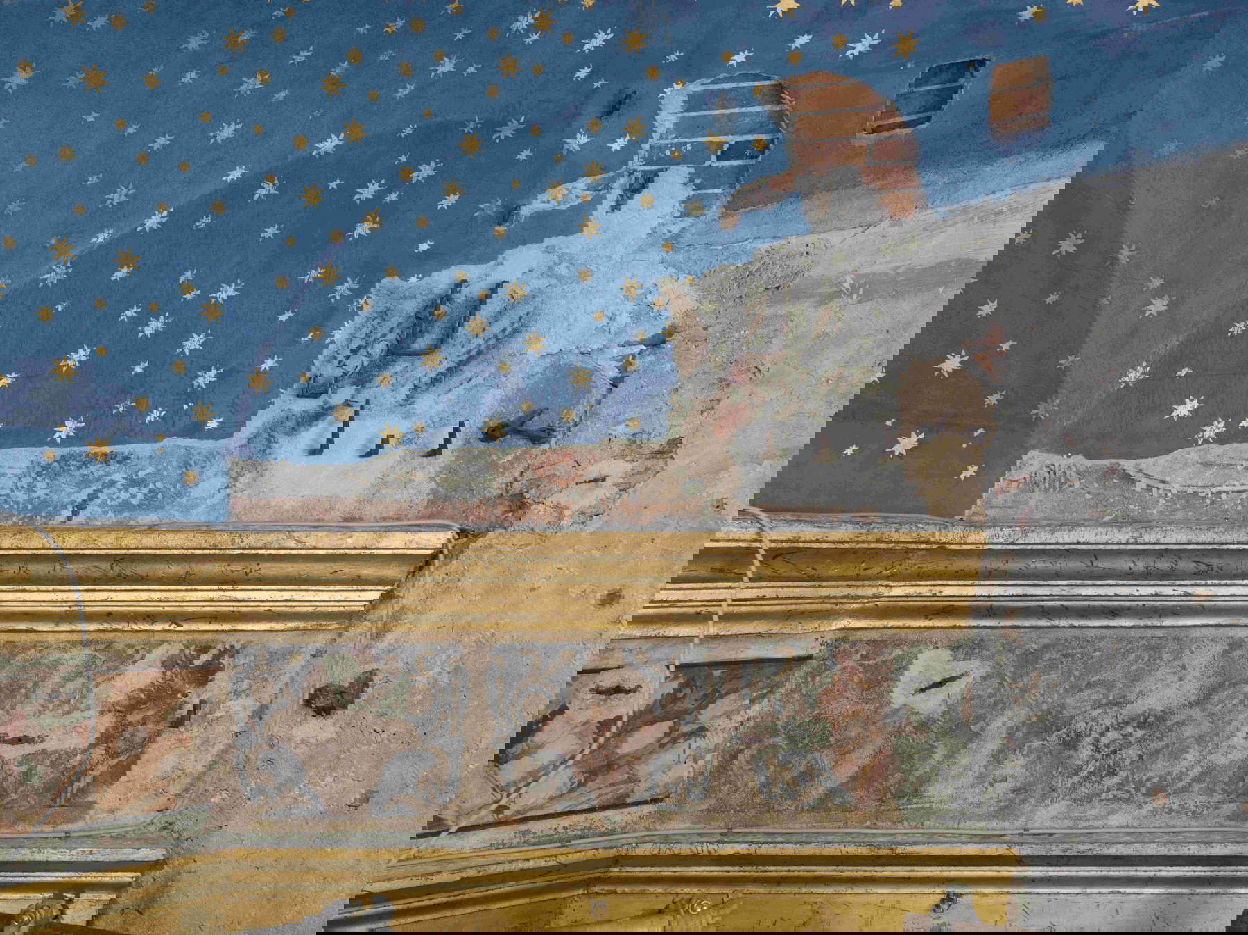 Temple of the Holy Face, fragments of the Renaissance decoration. Courtesy of Ente Chiesa Cattedrale di San Martino. Photo: Ottaviano Caruso