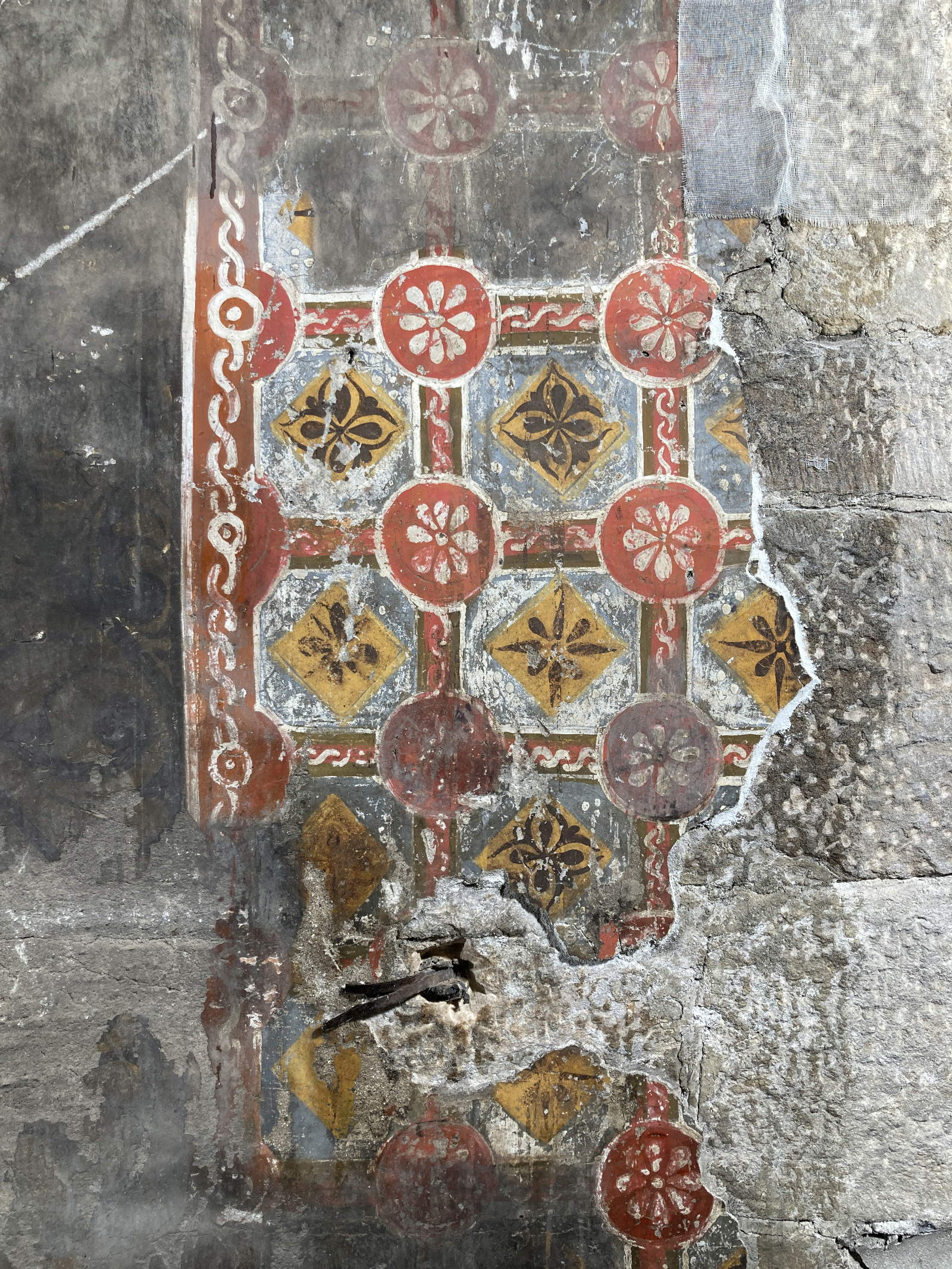 Temple of the Holy Face of Lucca, cleaning. Courtesy of Ente Chiesa Cattedrale di San Martino. Photo: Giorgia Uraghi