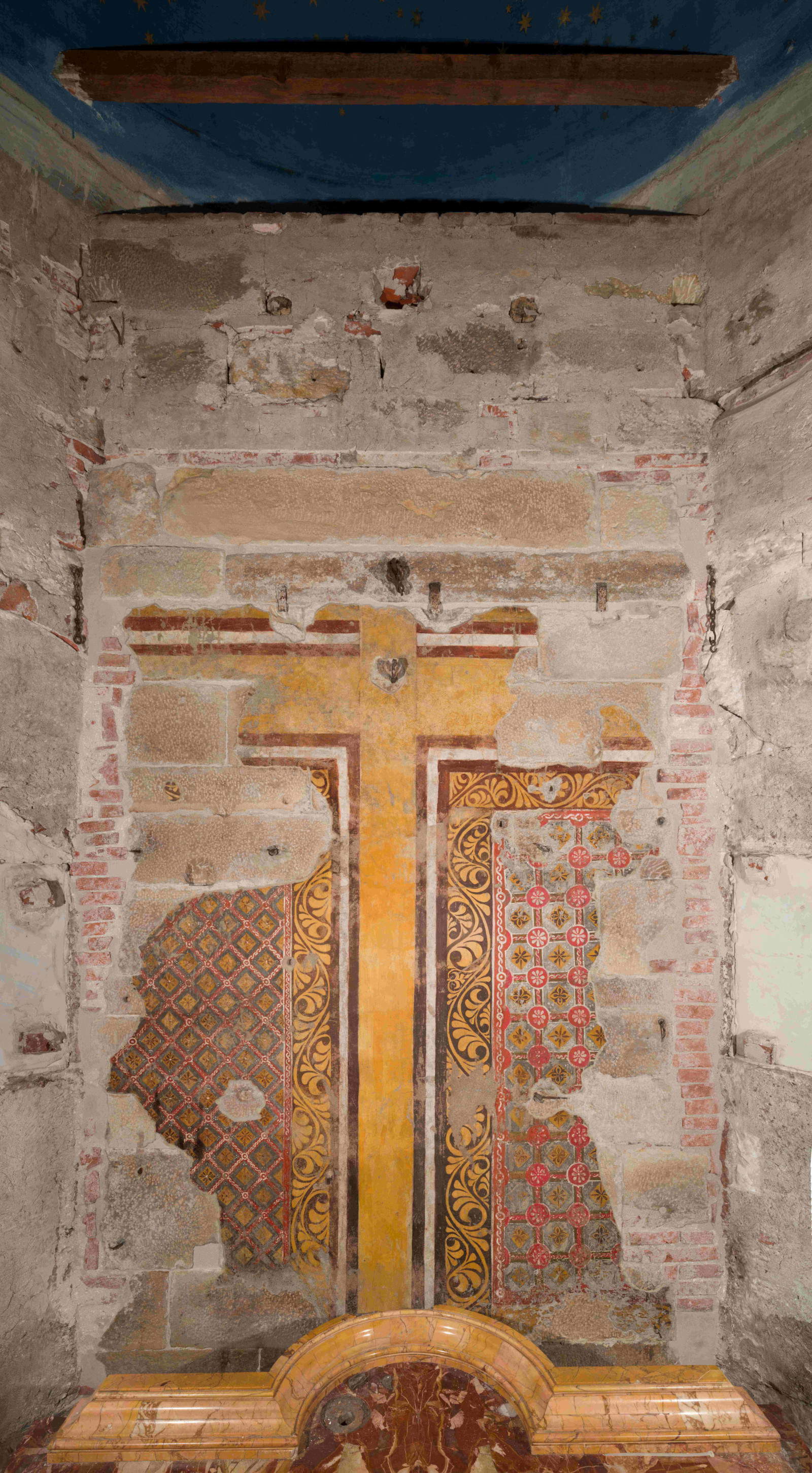 Temple of the Holy Face of Lucca, painted cross after restoration. Courtesy of Ente Chiesa Cattedrale di San Martino. Photo: Ottaviano Caruso