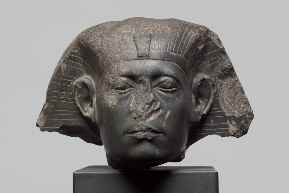Head of a sphinx of Sesostris (Middle Kingdom III, 12th Dynasty, Reign of Sesostris III, ca. 1878–1843 AD; siltstone; Vienna, Kunsthistorisches Museum, Egyptian and Oriental Collection) &copy; KHM-Museumsverband