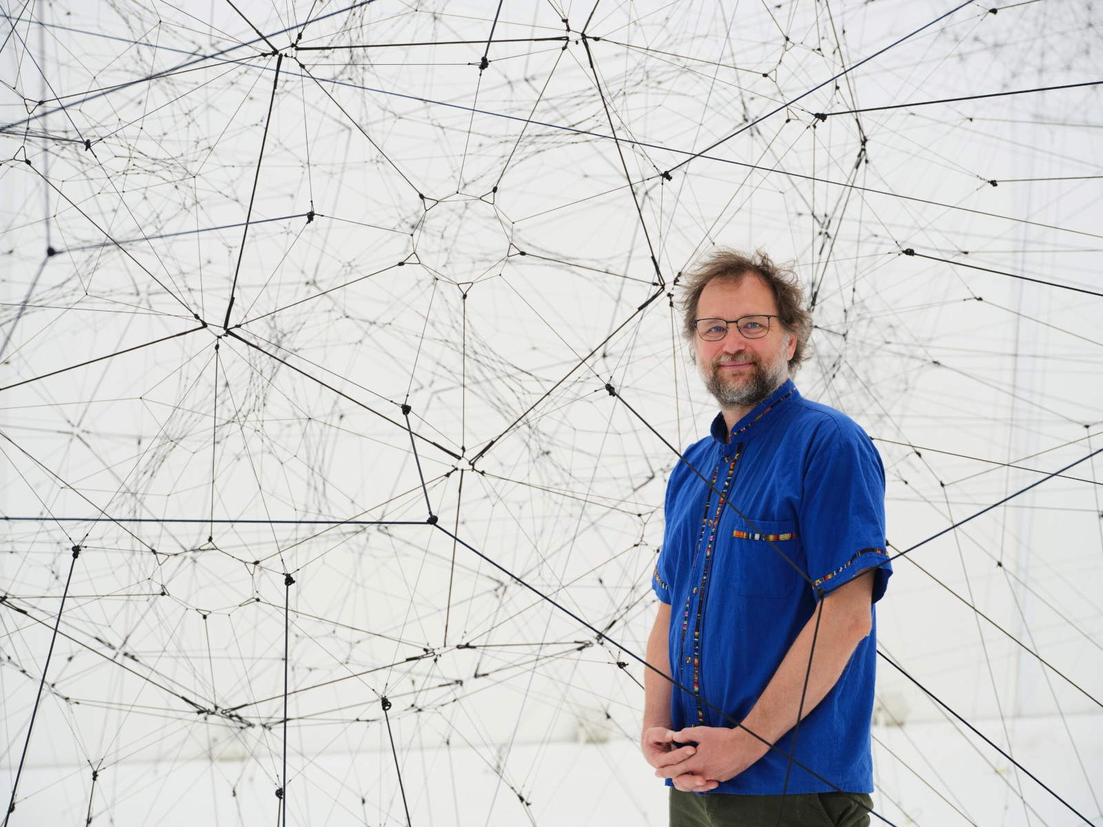 Tom&aacute;s Saraceno in Zusammenarbeit mit. Ancestral Futures. Ausstellungsgestaltung im Haus der Kunst M&uuml;nchen, 2026 Foto: Agostino Osio &copy; Haus der Kunst M&uuml;nchen, 2026