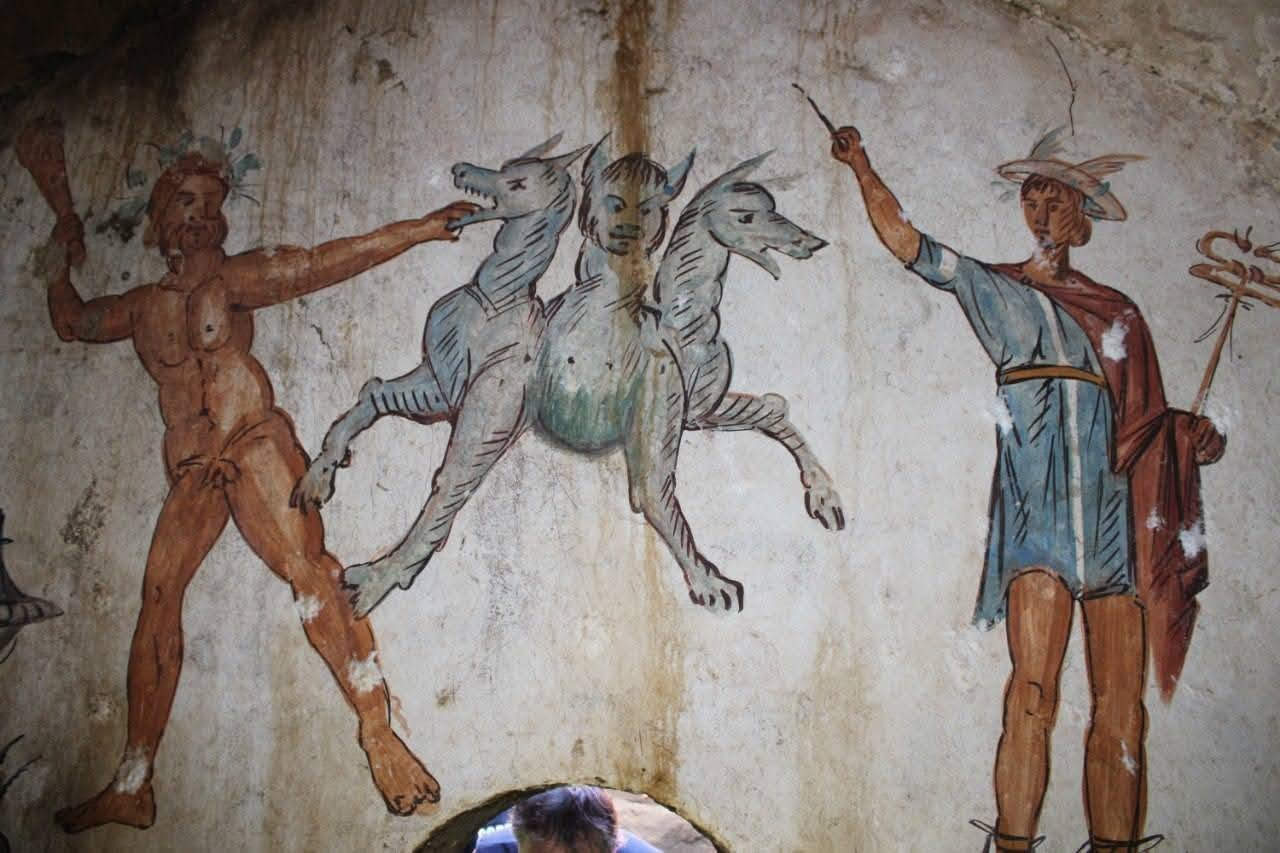 Grab des Cerberus. Foto: Kulturministerium – Oberaufsicht für Archäologie, Bildende Künste und Landschaft des Großraums Neapel./ Giovanni Genova
