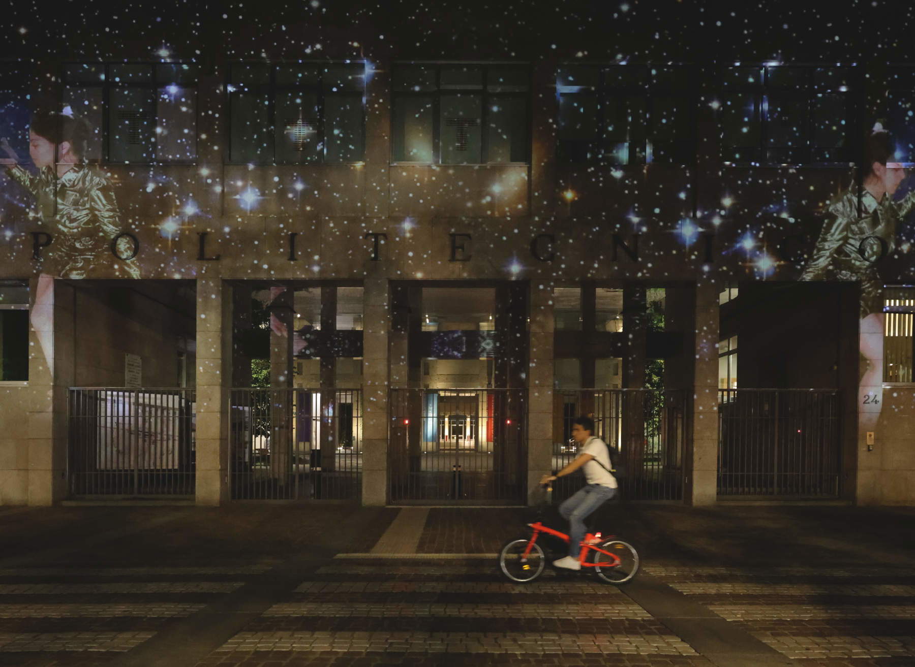TONY OURSLER, Star(life). Foto: Alessandro Muner