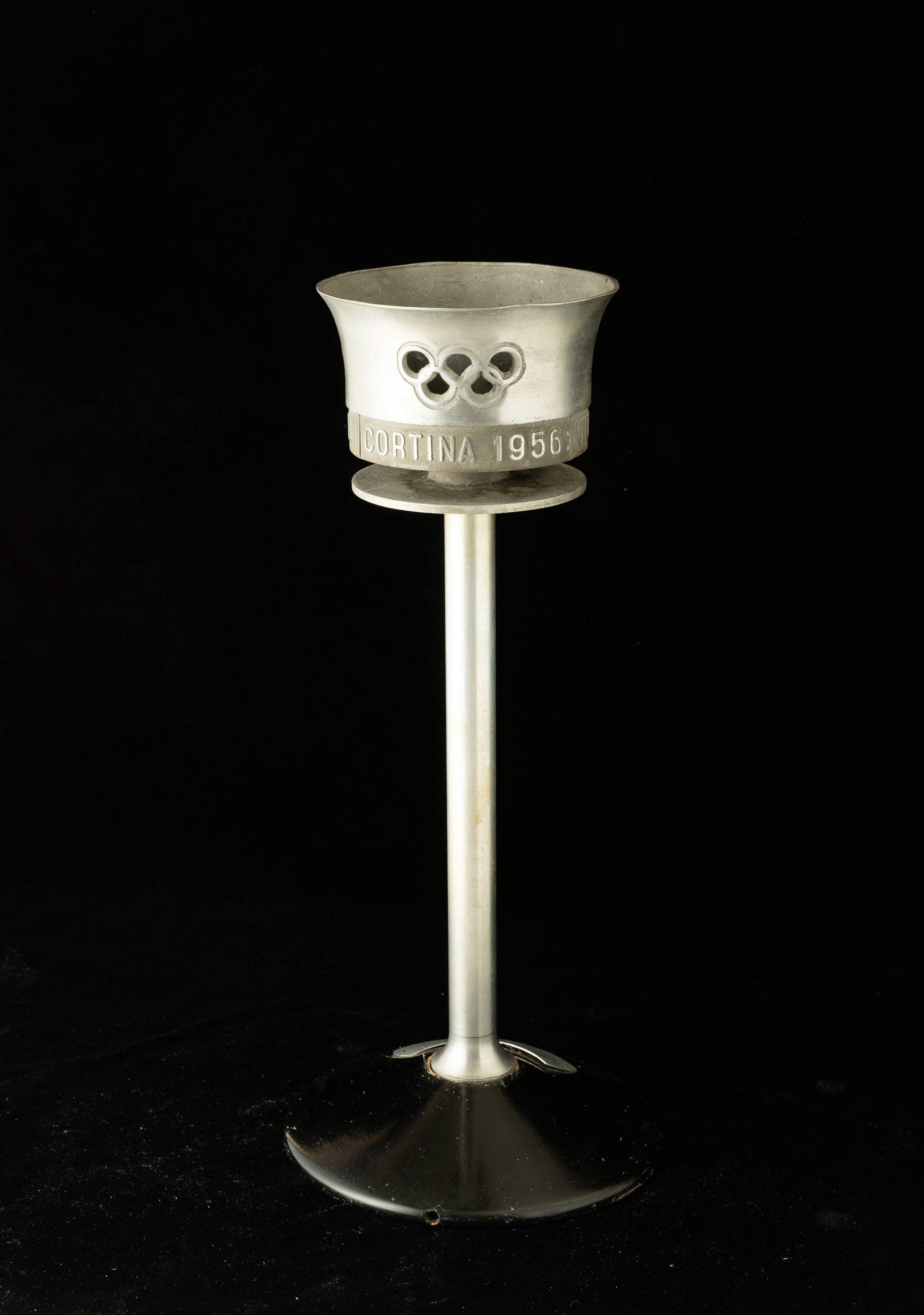 The 1956 Cortina 1956 Olympic flashlight for sale at Cambi. Photo: Cambi