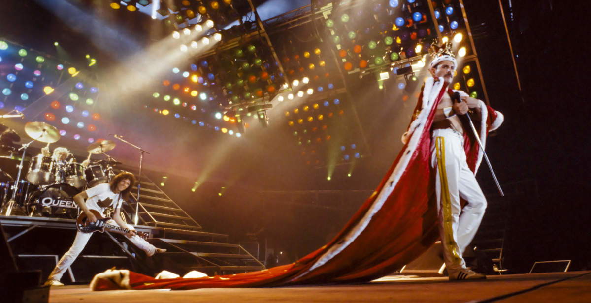 In Bologna sind bisher unveröffentlichte Fotos von Queen von ihrer letzten Tournee mit Freddie Mercury zu sehen