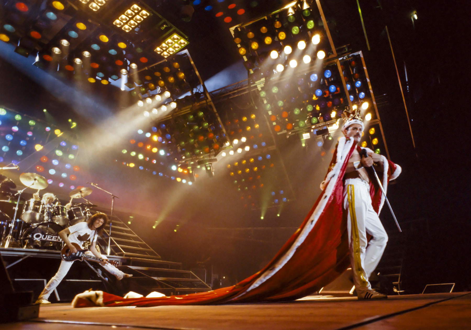 Torleif Svensson, „God Save the Queen“ – Hippodrome de Vincennes, Paris, 14. Juni 1986; aus der Serie „Queen – The Last Tour“, Magic Tour 1986. &copy; Torleif Svensson