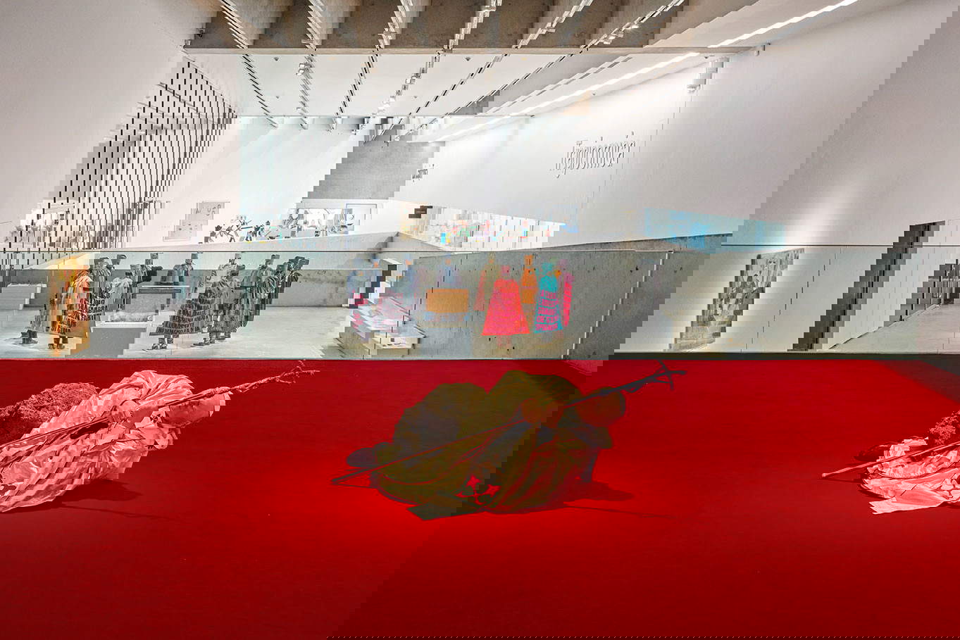 Tragicomics, staging. Photo: Simon d'Ex&eacute;a. Courtesy of MAXXI Foundation.