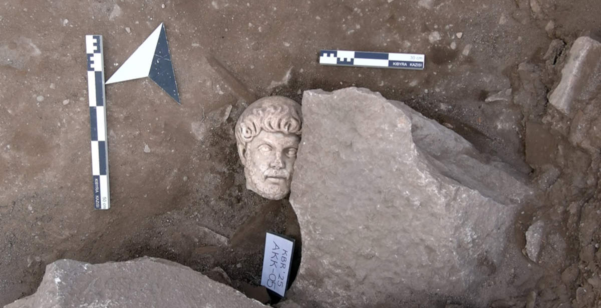 Hadrian's Head Found in Turkey: A 2.14-meter-tall Roman statue is back on its feet