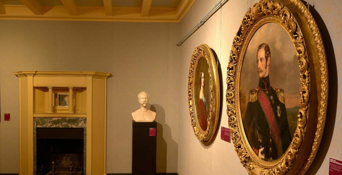 The Dynasties of Europe at Villa Carlotta on Lake Como: Artworks and Documents Tell Its Story