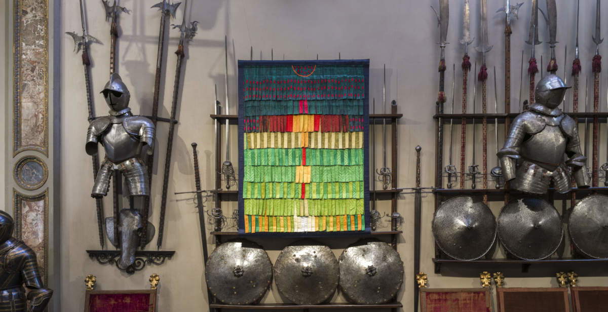 Im Bagatti-Valsecchi-Museum wird Textilkunst mit Pistoletto, Boetti und Buren Im Bagatti-Valsecchi-Museum wird Textilkunst mit Pistoletto, Boetti und Buren
