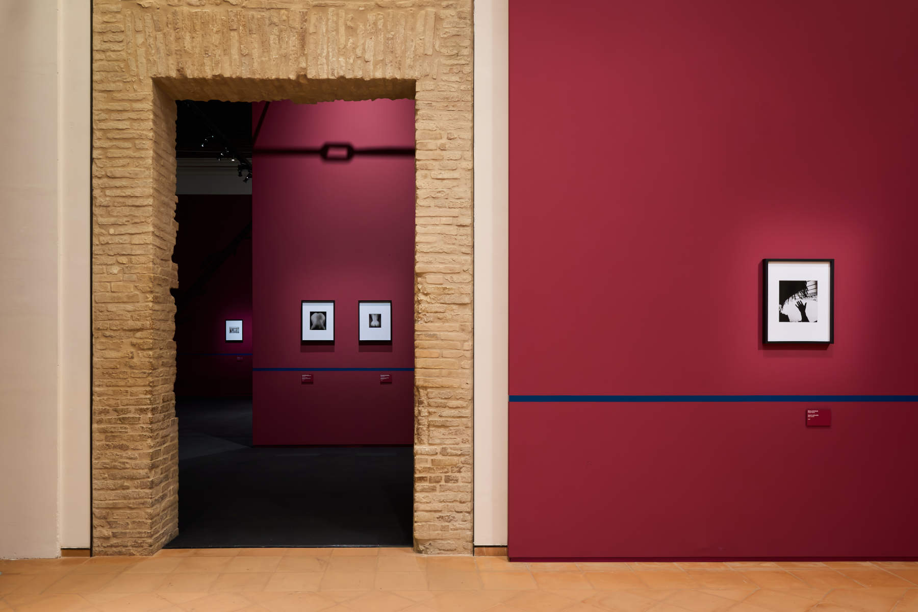 Vista de la exposición «Lee Miller. Obras 1930-1955». Foto: Emanuele Rambaldi