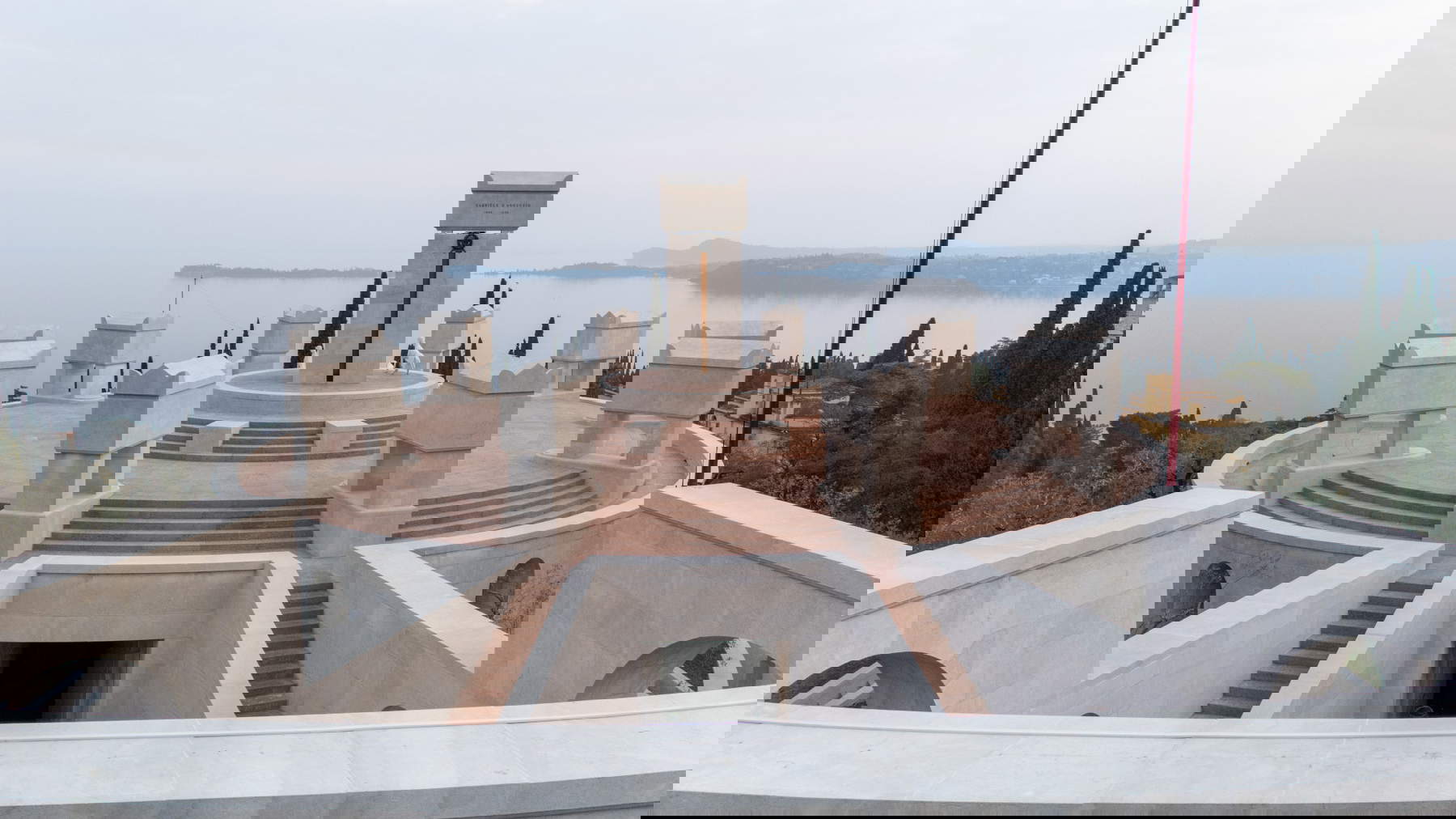 Mausoleo restaurato. Foto: Davide Mombelli