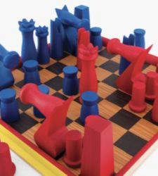 Phillips launches deluxe edition of Alexander Calder chess set