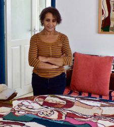 Amina Saoudi auf der Biennale: die Geschichte einer unterschätzten Künstlerin, die die Ausstellung von Koyo Kouoh legitimiert