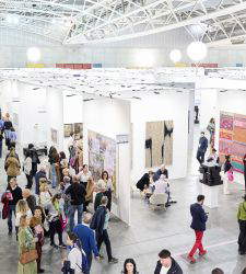 Artissima 2026, 183 galerías de 35 países: la feria de arte contemporáneo explora las acrobacias de la imaginación