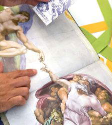 La Capilla Sixtina se convierte en un &aacute;lbum de cromos: llega la s&eacute;ptima colecci&oacute;n de Artonauti
