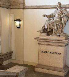 Brera: Restoration of the monuments to Parini and Beccaria Begins with the Botticino School