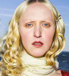 En Brescia, Bruce Gilden se enfrenta a Rafael: el d&iacute;ptico fotogr&aacute;fico entrar&aacute; en la colecci&oacute;n permanente 