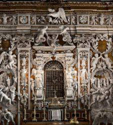 Palermo: KI und Videokunst interpretieren die Stuckarbeiten der Cappella Palatina in Castelbuono neu