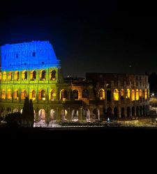 El Coliseo se ilumina con los colores de Ucrania con motivo del 35.&ordm; aniversario de la independencia