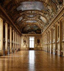 El Louvre reabre la Galerie d'Apollon tras el robo de 2025. Permanecer&aacute; vac&iacute;a.