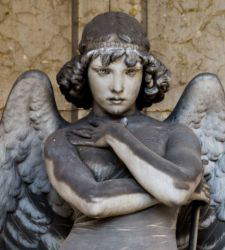 Der Friedhof von Staglieno in Genua, die Stadt der Toten, in der Skulpturen vom Leben erz&auml;hlen