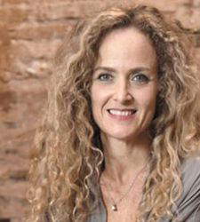 Guinea Ecuatorial debuta en la Bienal de Venecia con la artista paraguaya Ingrid Seall y el tema de la maleza