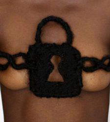 A Lucca quattro artiste africane indagano identit&agrave; e diritti nella mostra &ldquo;Bread, Roses and Colors&rdquo;