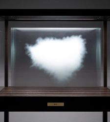 Leandro Erlich at the historic Negozio Olivetti in Venice: twenty sculptures on display, some previously unseen