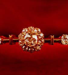 Schmuck, Kleidung und Identit&auml;t: Eine Ausstellung in Domodossola erz&auml;hlt von der Eleganz des Ossola zwischen dem 19. und 20. Jahrhundert