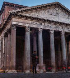 Tout au long du mois d'ao&ucirc;t, &agrave; Rome, le Colis&eacute;e et le Panth&eacute;on resteront ouverts jusque tard dans la nuit