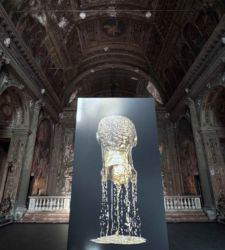 Milano, la Galleria Deloitte apre al pubblico con &ldquo;Capita Aurea&rdquo; di Fabrizio Plessi