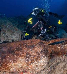 Nove anfore sul fondo del mare: a Camogli (Genova) riemerge un relitto romano perduto