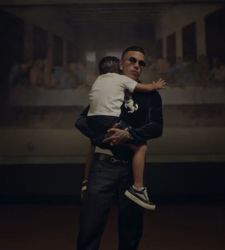 Sfera Ebbasta dreht das Musikvideo zu seinem neuen Song im &bdquo;Cenacolo Vinciano&ldquo;: Es gibt Kontroversen