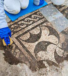 Rom, gro&szlig;e kaiserliche r&ouml;mische Villa nach Bericht &uuml;ber eine illegale Ausgrabung entdeckt