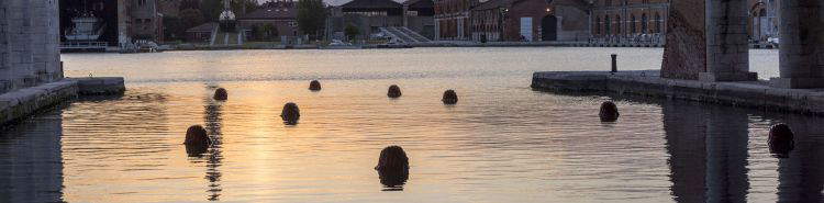 Ouverture de la Biennale de Venise 2026 : les premi&egrave;res images de "In Minor Keys".