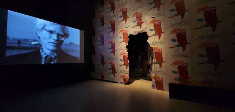 Warhol in Ferrara Fifty Years Later: A Look at the Exhibition at Palazzo dei Diamanti