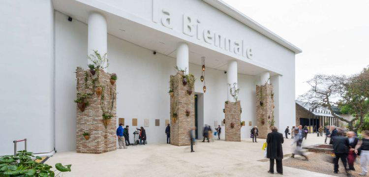 La Biennale de Venise : voici comment fonctionne son statut. Faut-il le r&eacute;viser ?