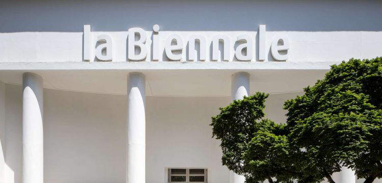 Biennale von Venedig ohne Italiener? Wir w&auml;ren erstaunt gewesen, wenn es sie gegeben h&auml;tte!