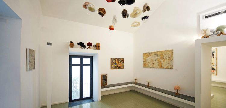 Ein verlegter Rotella? Das Haus der Erinnerung in Catanzaro