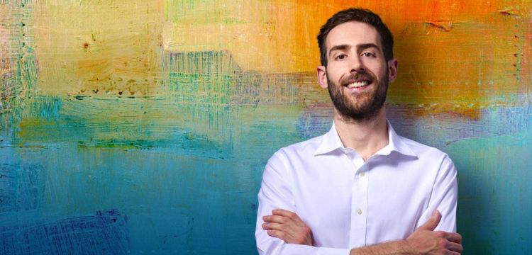 Aldo Grasso reproche &agrave; Jacopo Veneziani d'&ecirc;tre un influenceur sur Rai 3. Mais Grasso est aussi un influenceur pour les hommes &acirc;g&eacute;s.