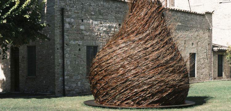 Kengo Kuma in Assisi: a haven for dialogue with St. Francis. &ldquo;It&rsquo;s a source of help in the times we live in&rdquo;