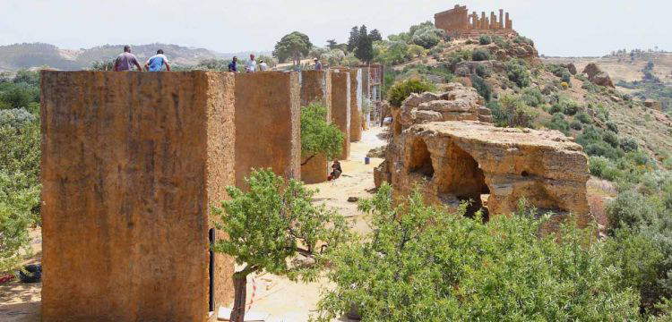 &laquo;Monumenta&raquo;, el eco de los dioses en el Valle de los Templos: la gran visi&oacute;n de Fabrizio Plessi