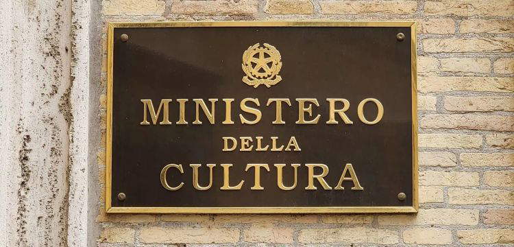 Migajas para la cultura. Si el gobierno recorta el 90% de la planificaci&oacute;n estrat&eacute;gica de MiC