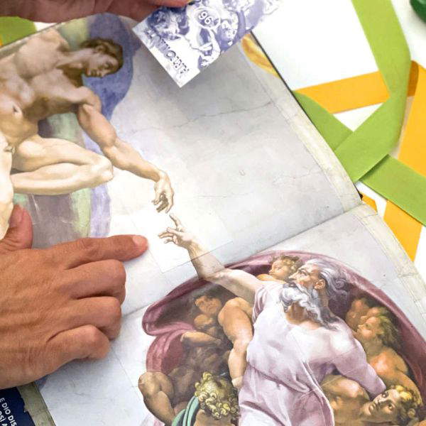 La chapelle Sixtine se transforme en album de vignettes : la septième collection Artonauti arrive